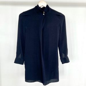 Aritzia Wilfred 100% silk shirt dress. 🖤